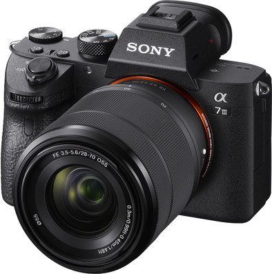Le produit Sony A7 III + FE 28-70 mm f/3,5-5,6 OSS ne sera plus jamais disponible