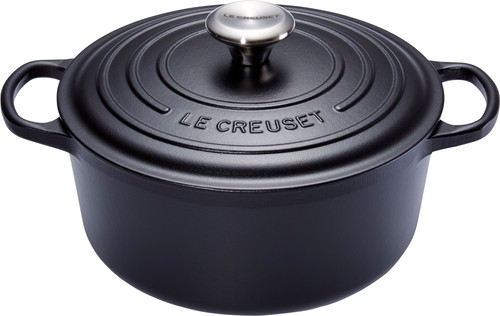 Le Creuset Round Dutch Oven 20cm Black Coolblue Before 23 59 Delivered Tomorrow