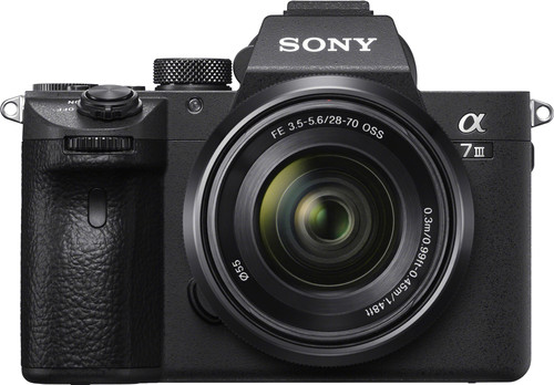 Sony A7 III + FE 28-70 mm f/3,5-5,6 OSS Main Image