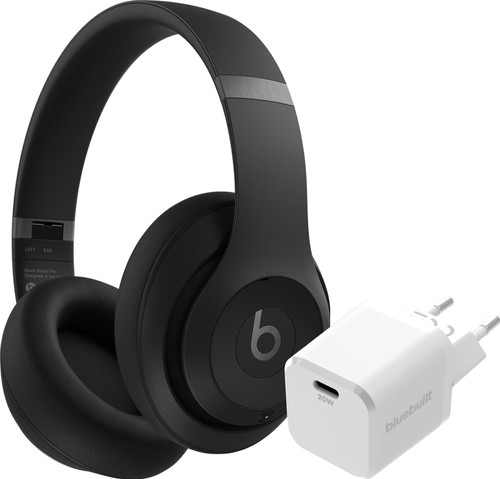 Beats Studio Pro Noir + BlueBuilt Power Delivery Chargeur avec Port USB-C 20 W Blanc Main Image