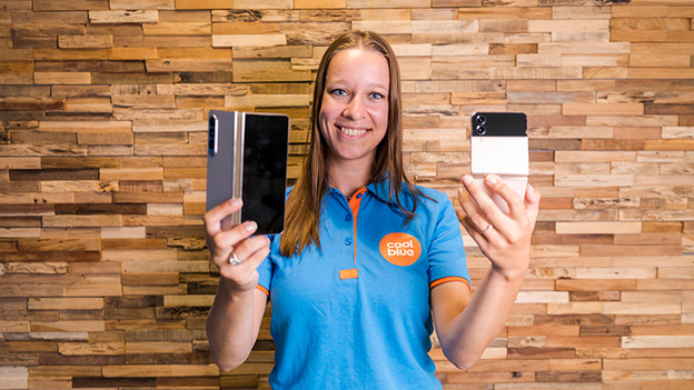 Choose Samsung Flip and Fold 4 charger