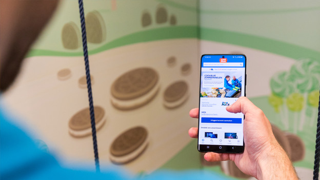 Samsung S21 too large for 1 hand