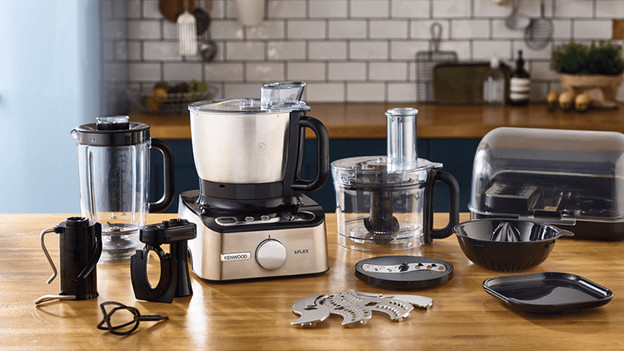 Food processor with accessories