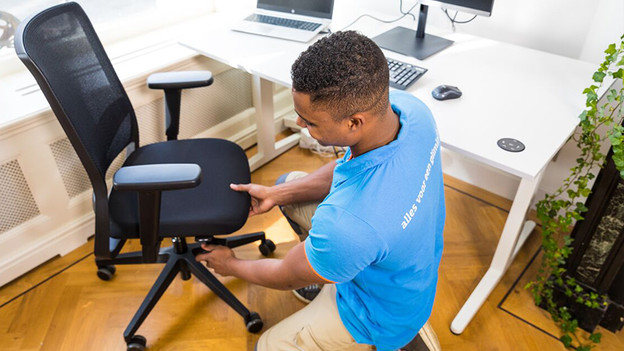 Step 3: adjust your desk chair properly