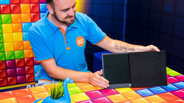 Expert with the AOC 16T2