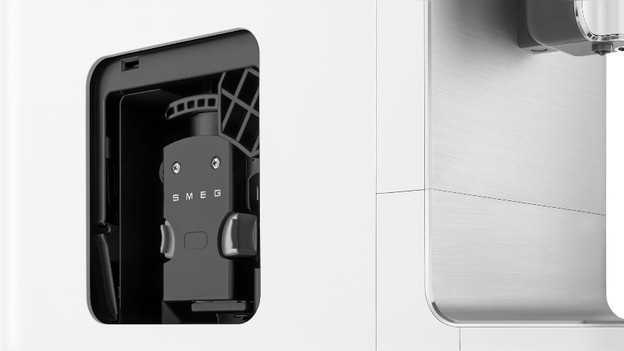 Nettoyer le groupe café SMEG