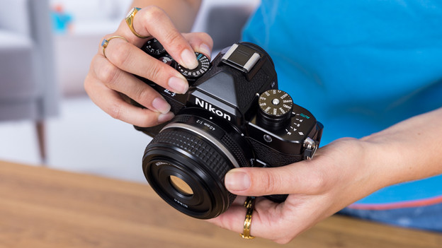 Design rétro Nikon Z f