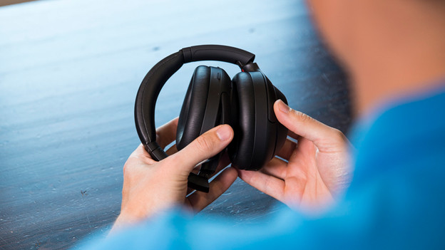 Sony WH-1000XM4 : pliable