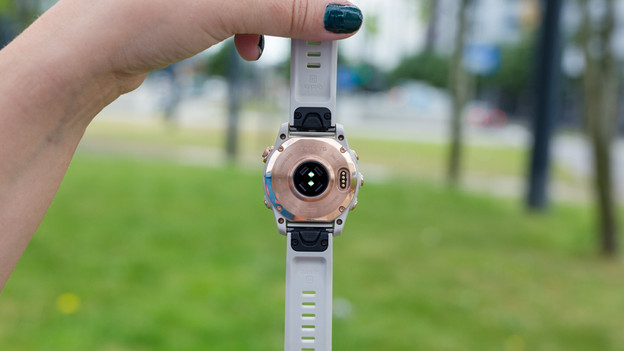 Lumières sur le bas de la montre connectée