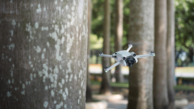 Difference 2-axis and 3-axis image stabilization