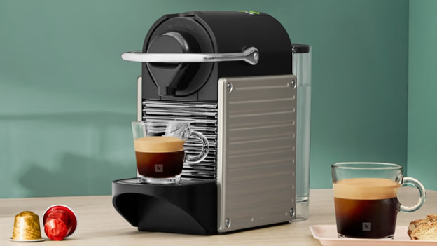 Nespresso Pixie : Nespresso de base avec boitier en aluminium