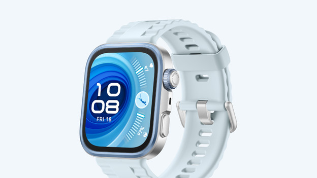 FIT 4 Pro: larger screen and titanium finish