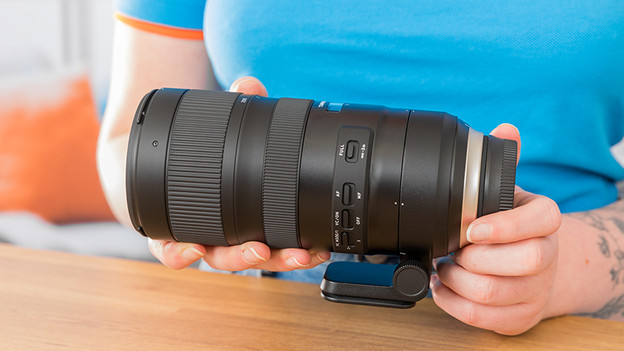 Tamron 70-200mm: lens stays the same size when you zoom