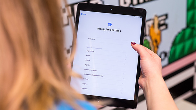 Choose the correct language