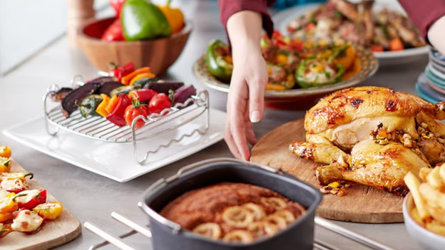 Philips Airfryer XL: multiple accessories