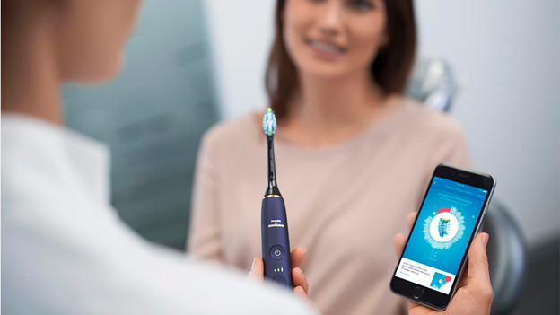 Brossage électrique d'un appareil dentaire