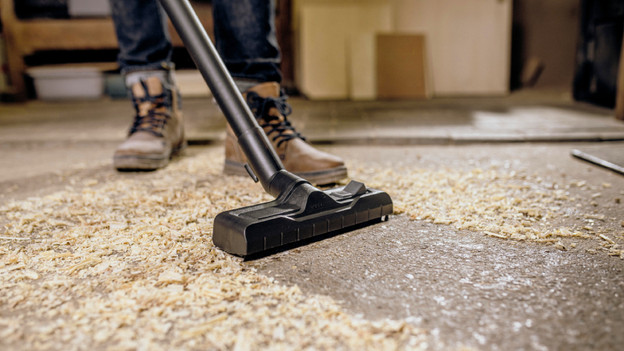 Aspirateur de chantier pour la sciure