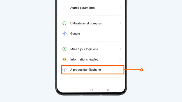 2. Scrollez vers le bas et sélectionnez À propos du téléphone.