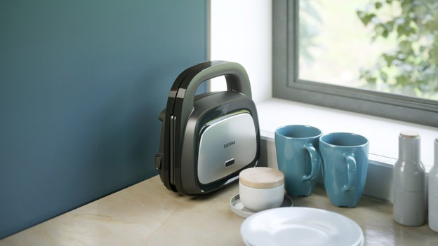 Blender et robot de cuisine sur un plan de travail