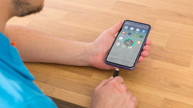 Good battery life, charging takes quite long