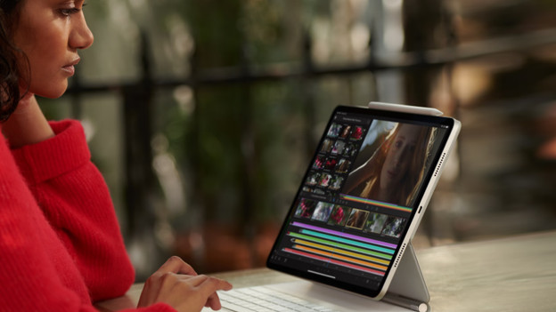 iPad Pro (2021): graphic design, work, and study
