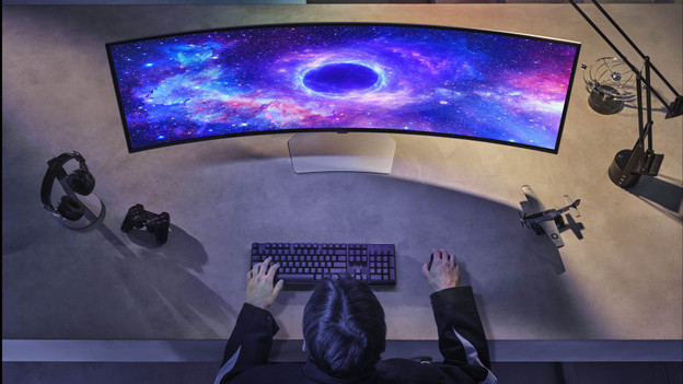 Samsung Odyssey monitor meeslepend gamen