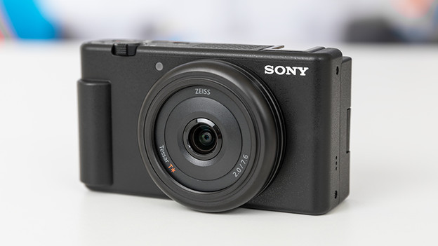 ZV-1F : objectif fixe de 20 mm