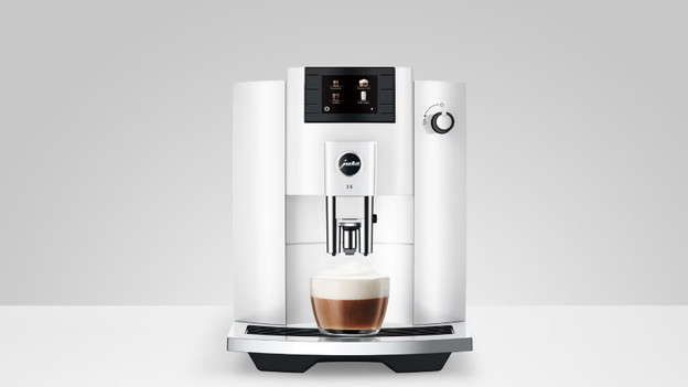 JURA series 6: also makes milk specialties