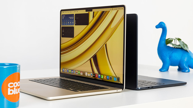 MacBook Air: razor-sharp image and 1 billion colors
