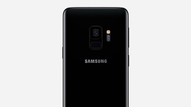 S9 and S9 Plus: variable aperture and super slow-mo