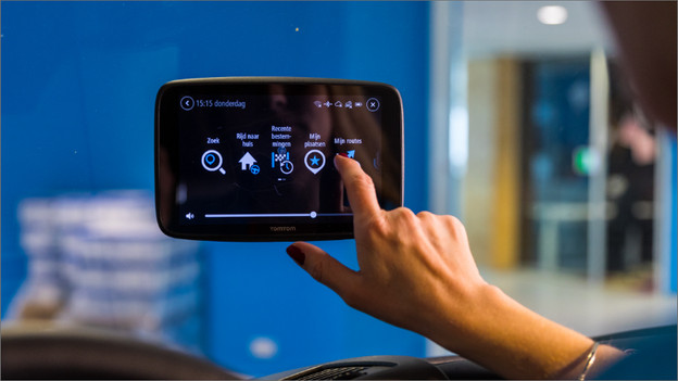 Easily scroll through the menu