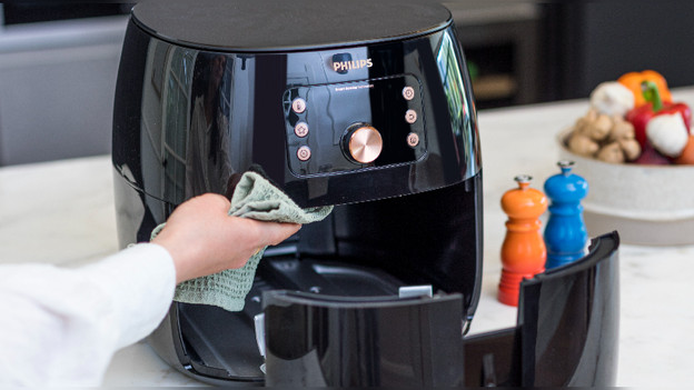 airfryer schoonmaken
