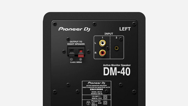 Monitor speaker connectors