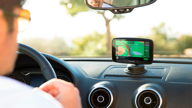 TomTom GO Essential 6: hands-free calls in the car