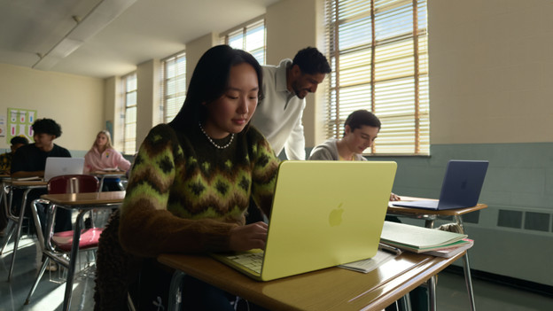 Apple MacBook pour des études sociales