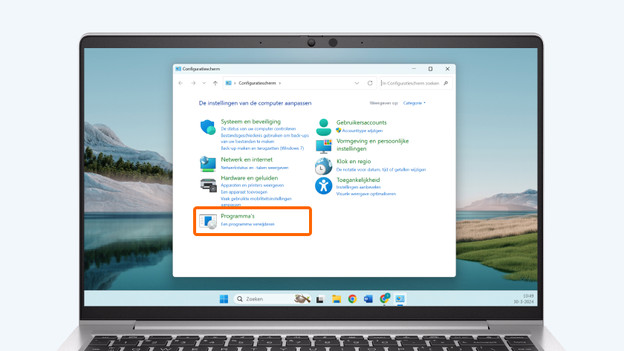 Kies Een programma verwijderen, onder Programma's.