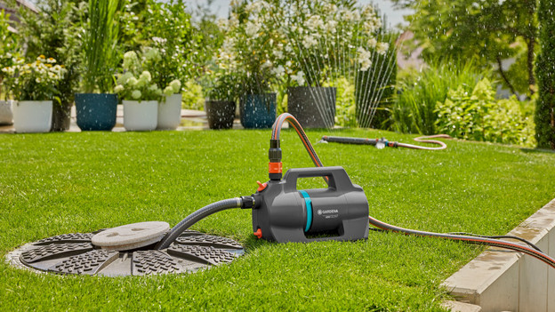 Pomper l'eau vers le haut pompe de jardin