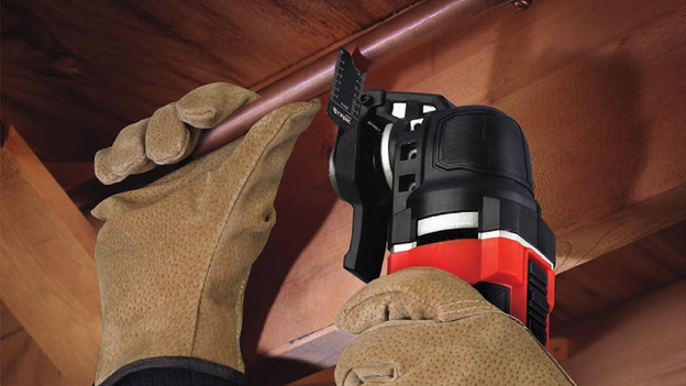 Travers tuyau métallique