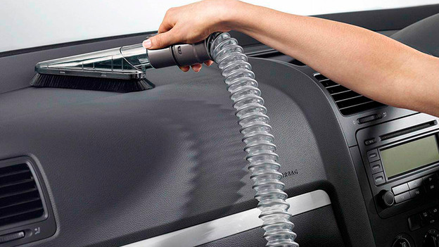 Soft dusting brush for a vacuum