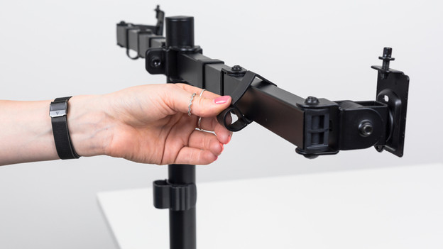 Clipsez les clips de câble