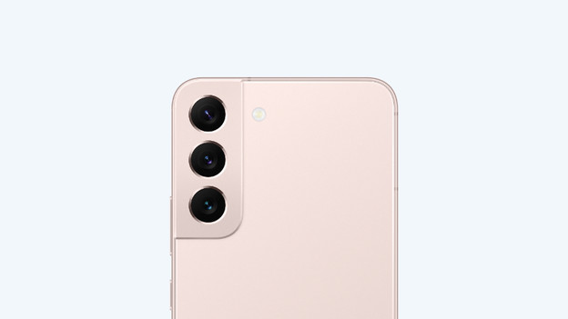 S22: night mode and 3x optical zoom