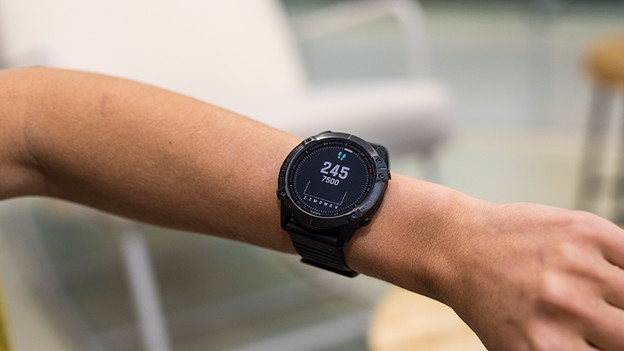 Watch with pulse measurement: measures more than just your heart rate