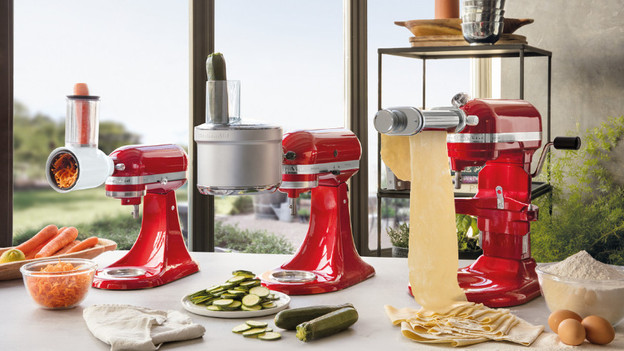 KitchenAid avec rouleaux à pâtes et moulin à céréales