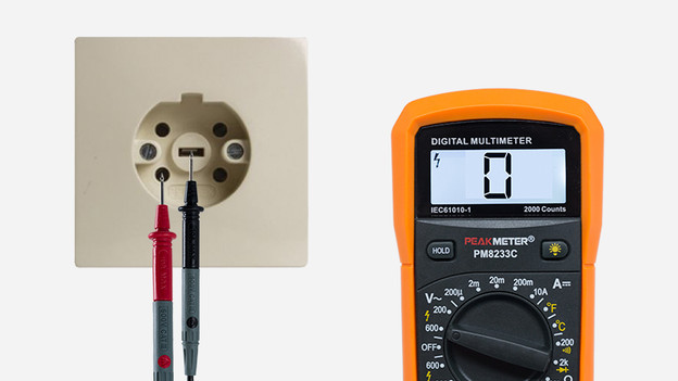 Perilex stopcontact meten met multimeter