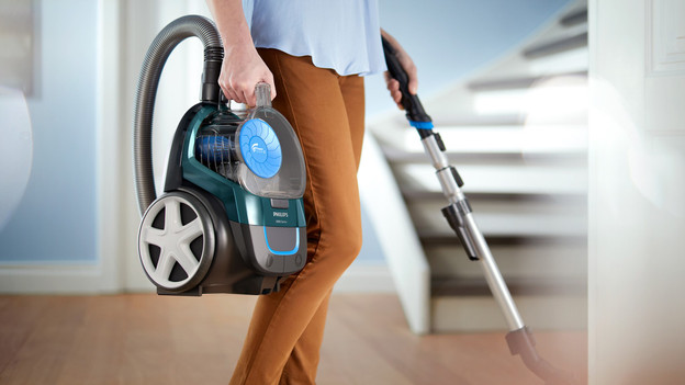 Soulever un aspirateur sans sac