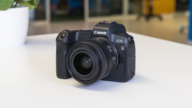 EOS R: 30.2-megapixel sensor
