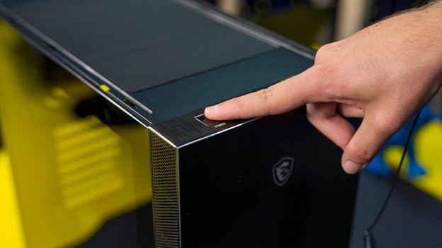 Specialist start computer opnieuw op