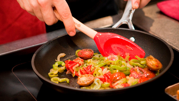 Groente bakken in pan antiaanbaklaag