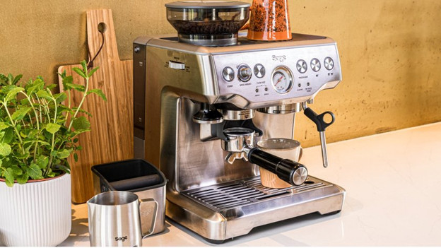 How do you choose a Sage piston machine?