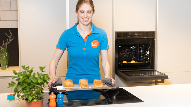 Bakken met ETNA OM670Ti oven